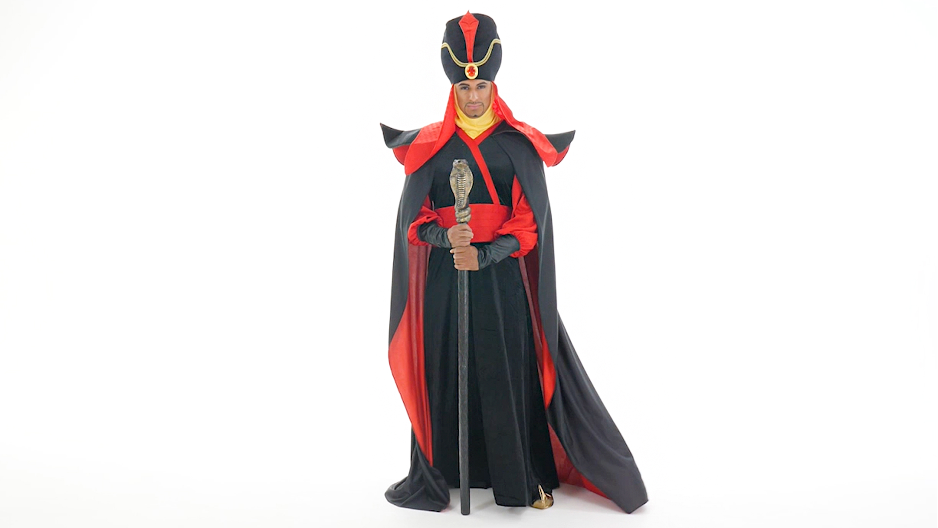 Get in touch with your villainous side when you wear this licensed exclusive Disney Aladdin Jafar Men's Costume.